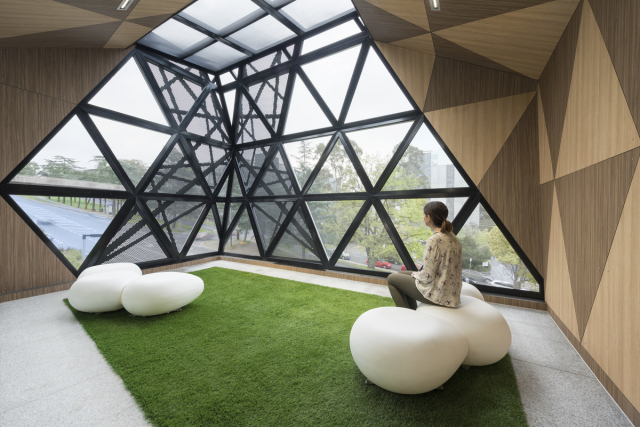 Austin Health Short Stay Unit | Design: Billard Leece Partnership | Image: Ian Ten Seldam Austin Health Short Stay Unit | Design: Billard Leece Partnership | Image: Ian Ten Seldam | Builtworks.com.au