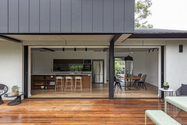 Gordon Residence | Design: Studio P | Image: Tom Ferguson | Builtworks.com.au