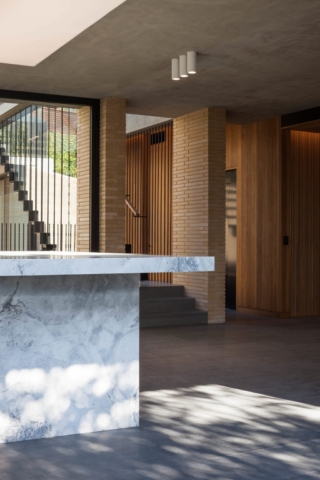 Balmoral House | Design: CHROFI | Image: Clinton Weaver | Builtworks.com.au