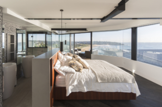 Freshwater Residence | Design: Studio P Architecture and Interiors | Image: Brett Boardman and Adam Powell | Builtworks.com.au