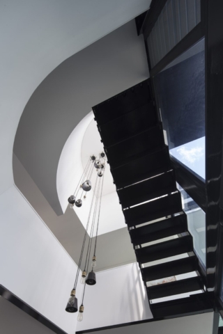 Freshwater Residence | Design: Studio P Architecture and Interiors | Image: Brett Boardman and Adam Powell | Builtworks.com.au