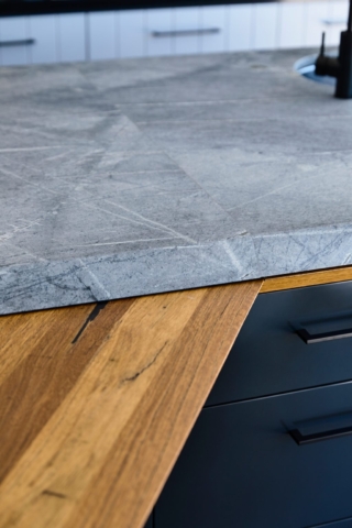 Pier Penthouse | Design: Molecule Studio | Image: Derek Swalwell | Builtworks.com.au