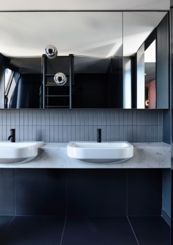 Pier Penthouse | Design: Molecule Studio | Image: Derek Swalwell | Builtworks.com.au