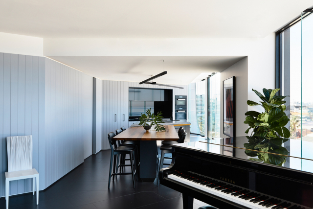 Pier Penthouse | Design: Molecule Studio | Image: Derek Swalwell | Builtworks.com.au