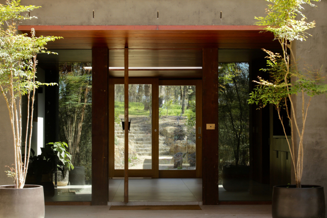 Ironbark House | Design: Seeley Architects | Image: Peter Hyatt Ironbark House | Design: Seeley Architects | Image: Peter Hyatt | Builtworks.com.au