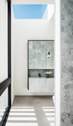 Crescent Head House | Design: Madeleine Blanchfield Architects | Images: Robert Walsh | Builtworks.com.au