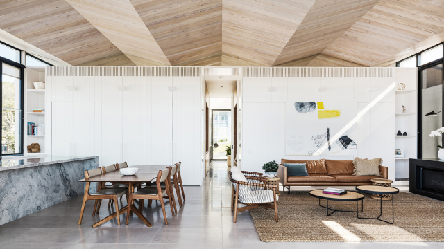 Crescent Head House | Design: Madeleine Blanchfield Architects | Images: Robert Walsh | Builtworks.com.au