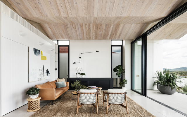 Crescent Head House | Design: Madeleine Blanchfield Architects | Images: Robert Walsh | Builtworks.com.au