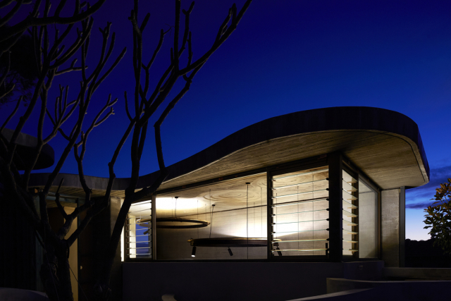 Roscommon House | Design: Neil Cownie Architect | Image: Michael Nicholson, Jack Lovell, Robert Frith | Builtworks.com.au