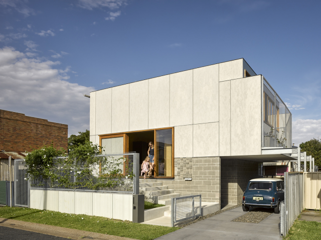 Waratah Secondary House | Design: Anthrosite Architects | Image: Christopher Frederick Jones | Builtworks,com.au