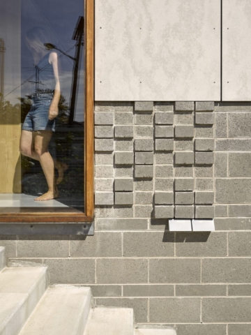 Waratah Secondary House | Design: Anthrosite Architects | Image: Christopher Frederick Jones | Builtworks,com.au