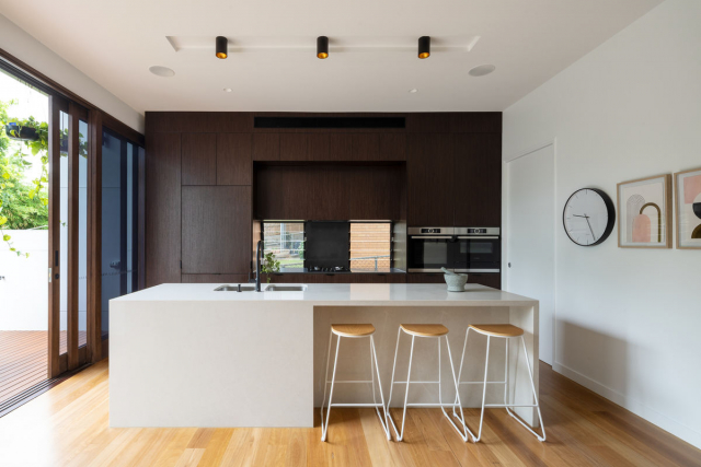 Black Ribbon House | Design: Studio 15b | Image: Angus Martin | Builtworks.com.au