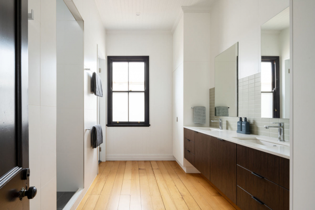 Black Ribbon House | Design: Studio 15b | Image: Angus Martin | Builtworks.com.au