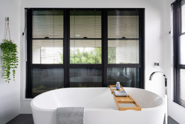 Black Ribbon House | Design: Studio 15b | Image: Angus Martin | Builtworks.com.au