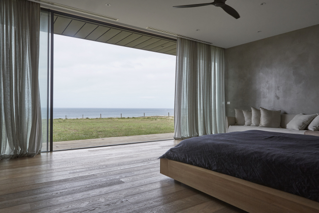 Shoreham House | Design: Borland Architecture | Image: Fraser Marsden Shoreham House | Design: Borland Architecture | Image: Fraser Marsden | Builtworks.com.au