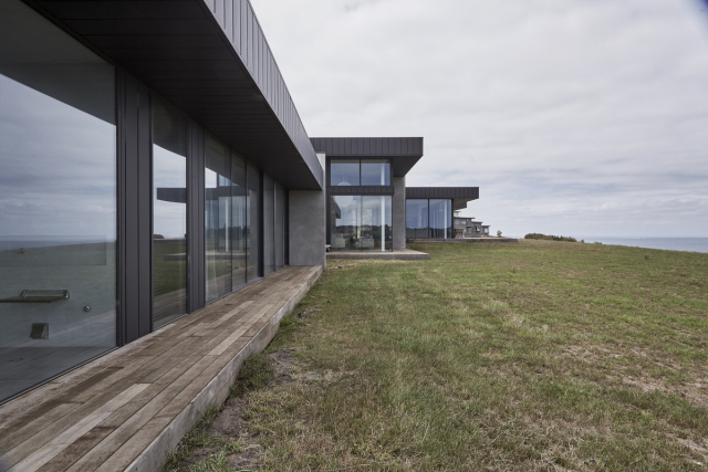 Shoreham House | Design: Borland Architecture | Image: Fraser Marsden Shoreham House | Design: Borland Architecture | Image: Fraser Marsden | Builtworks.com.au