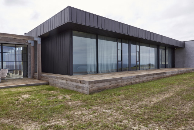 Shoreham House | Design: Borland Architecture | Image: Fraser Marsden Shoreham House | Design: Borland Architecture | Image: Fraser Marsden | Builtworks.com.au