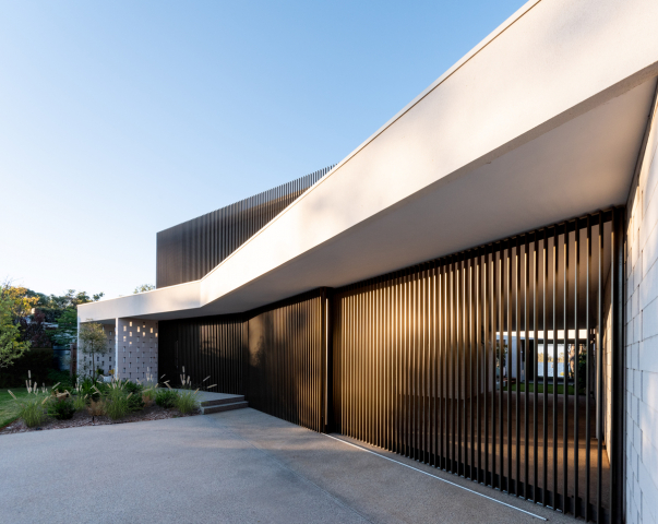 Lake House | Design: Format Architects | Image: Ernesto Arriagada | Builtworks.com.au