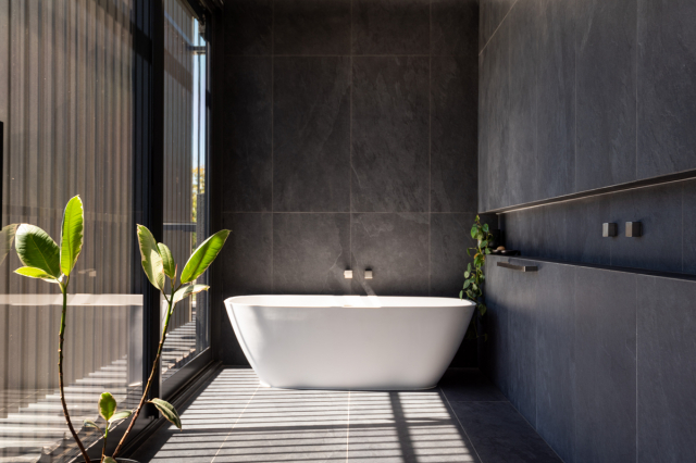 Lake House | Design: Format Architects | Image: Ernesto Arriagada | Builtworks.com.au