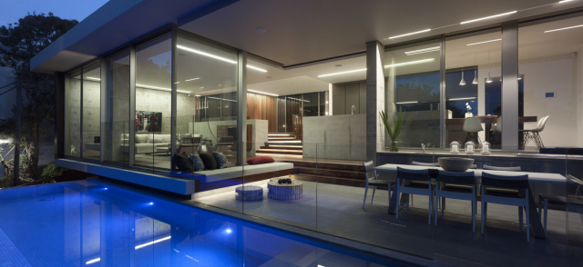 Wentworth House | Design: MHN. Design Union | Image: Brett Boardman | Builtworks.com.au