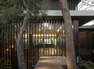 Wentworth House | Design: MHN. Design Union | Image: Brett Boardman | Builtworks.com.au