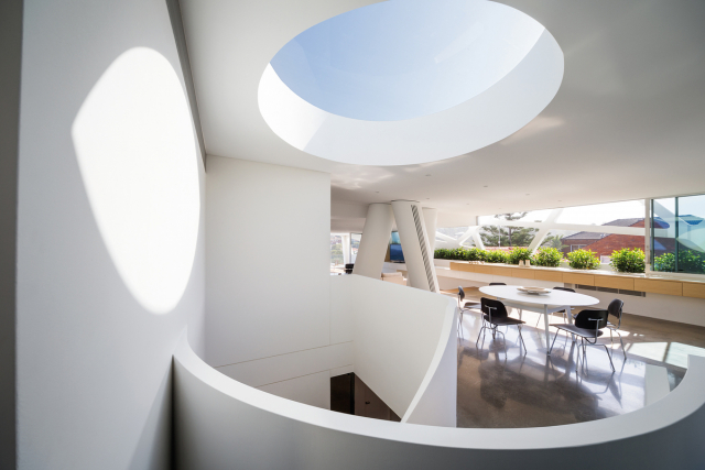 Hewlett Street | Design: MHN. Design Union | Image: John Gollings | Builtworks.com.au