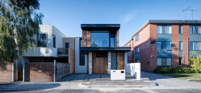 Folding Floor House | Design: Crosshatch | Image: Jaime Diaz-Berrio | Builtworks.com.au