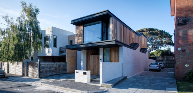 Folding Floor House | Design: Crosshatch | Image: Jaime Diaz-Berrio | Builtworks.com.au