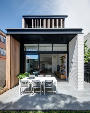 Folding Floor House | Design: Crosshatch | Image: Jaime Diaz-Berrio | Builtworks.com.au