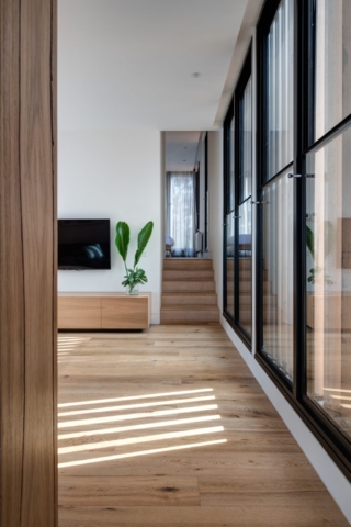 Folding Floor House | Design: Crosshatch | Image: Jaime Diaz-Berrio | Builtworks.com.au