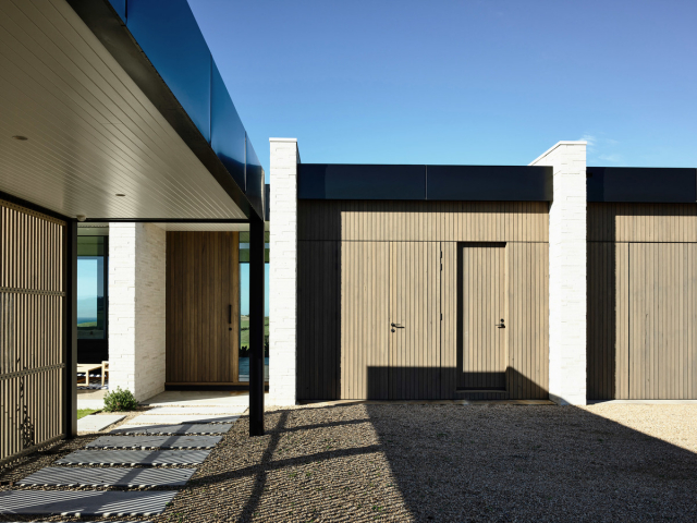 Boneo Road Residence | Design: B.E Architecture | Image: Derek Swalwell | Builtworks.com.au