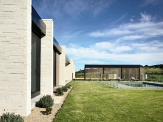 Boneo Road Residence | Design: B.E Architecture | Image: Derek Swalwell Boneo Road Residence | Design: B.E Architecture | Image: Derek Swalwell | Builtworks.com.au