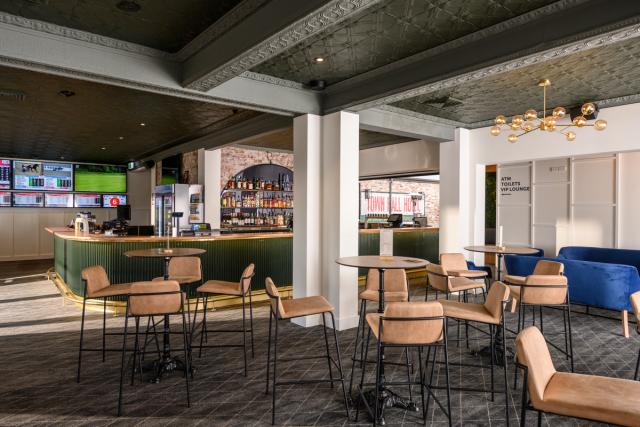 Town Hall Hotel | Design: Fabric Architecture | Image: Dominic Loneragan | Builtworks.com.au