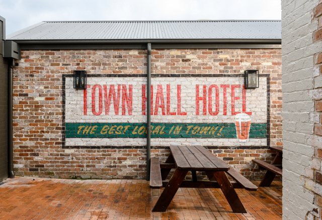 Town Hall Hotel | Design: Fabric Architecture | Image: Dominic Loneragan | Builtworks.com.au