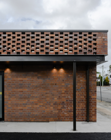 Town Hall Hotel | Design: Fabric Architecture | Image: Dominic Loneragan | Builtworks.com.au