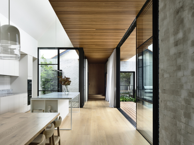 McNamara House | Design: Tom Robertson Architects | Image: Derek Swalwell