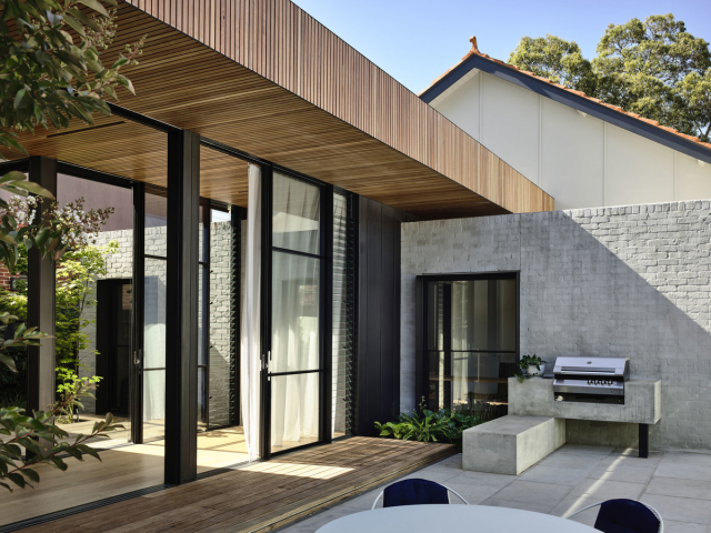 McNamara House | Design: Tom Robertson Architects | Image: Derek Swalwell | Builtworks.com.au
