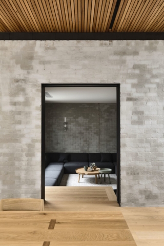 McNamara House | Design: Tom Robertson Architects | Image: Derek Swalwell | Builtworks.com.au