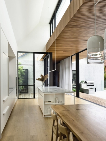 McNamara House | Design: Tom Robertson Architects | Image: Derek Swalwell | Builtworks.com.au