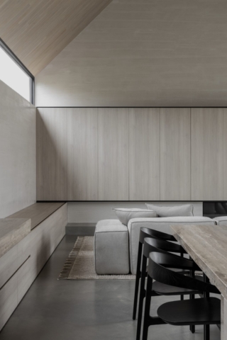 Barwon Heads House | Design: Adam Kane Architects | Image: Timothy Kaye | Builtworks.com.au