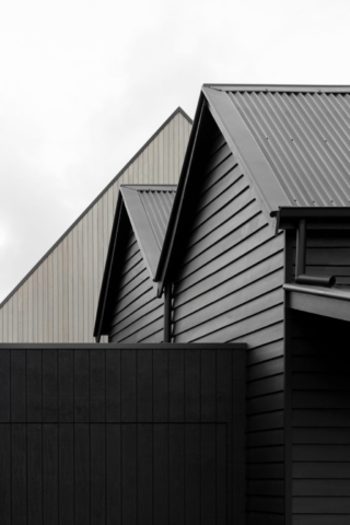 Barwon Heads House | Design: Adam Kane Architects | Image: Timothy Kaye | Builtworks.com.au