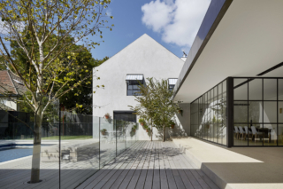 Hopetoun Road Residence | Design: B.E Architecture | Image: Peter Clarke Hopetoun Road Residence | Design: B.E Architecture | Image: Peter Clarke | Builtworks.com.au