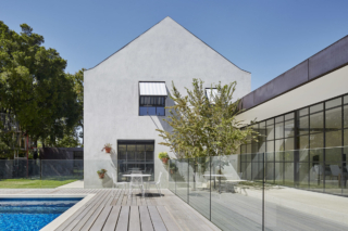 Hopetoun Road Residence | Design: B.E Architecture | Image: Peter Clarke Hopetoun Road Residence | Design: B.E Architecture | Image: Peter Clarke | Builtworks.com.au