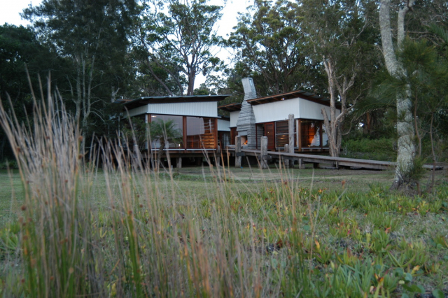 Pindimar Lake House | Design: Casey Brown Architects | Image: Rob Brown | Builtworks.com.au