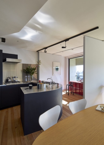 Horizon Apartment | Design: Stephen Collier Architects | Image: Peter Bennetts Horizon Apartment | Design: Stephen Collier Architects | Image: Peter Bennetts | Builtworks.com.au