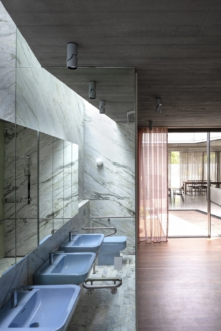 Woollahra Courtyard House | Design: CO-AP | Image: Ross Honeysett | Builtworks.com.au