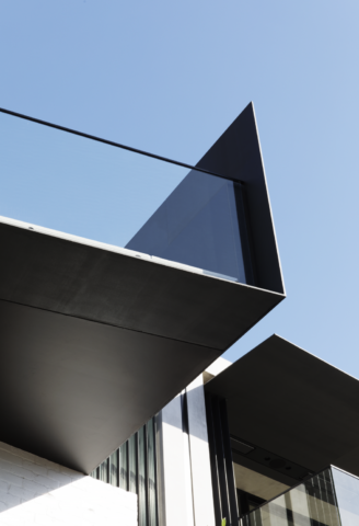 Twin Houses | Design: Architecture Saville Isaacs | Images: Kata Bayer | Builtworks.com.au