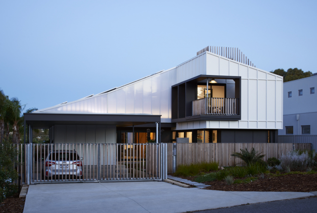 Nola Avenue House | Design: Philip Stejskal Architecture | Image: Roger D'Souza Nola Avenue House | Design: Philip Stejskal Architecture | Image: Roger D'Souza | Builtworks.com.au