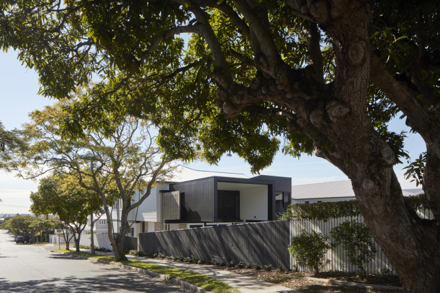 Sefton House | Design: Tim Stewart Architects | Image: Christopher Frederick Jones | Builtworks.com.au