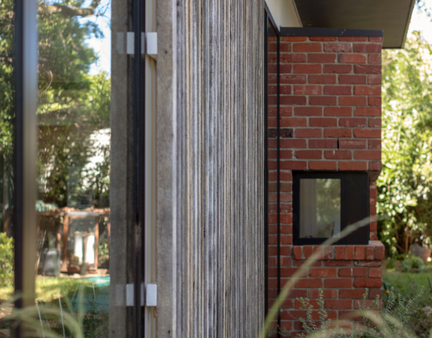 Courtyard House | Design: Rob Henry Architects | Image: LightStudies Photography Courtyard House | Design: Rob Henry Architects | Image: LightStudies Photography | Builtworks.com.au